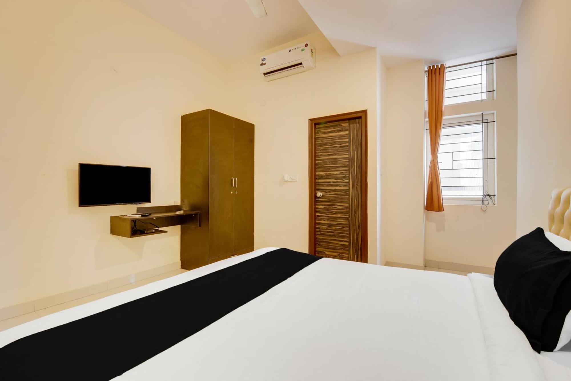 Super Townhouse Hbr Layout Bangalore Exterior photo