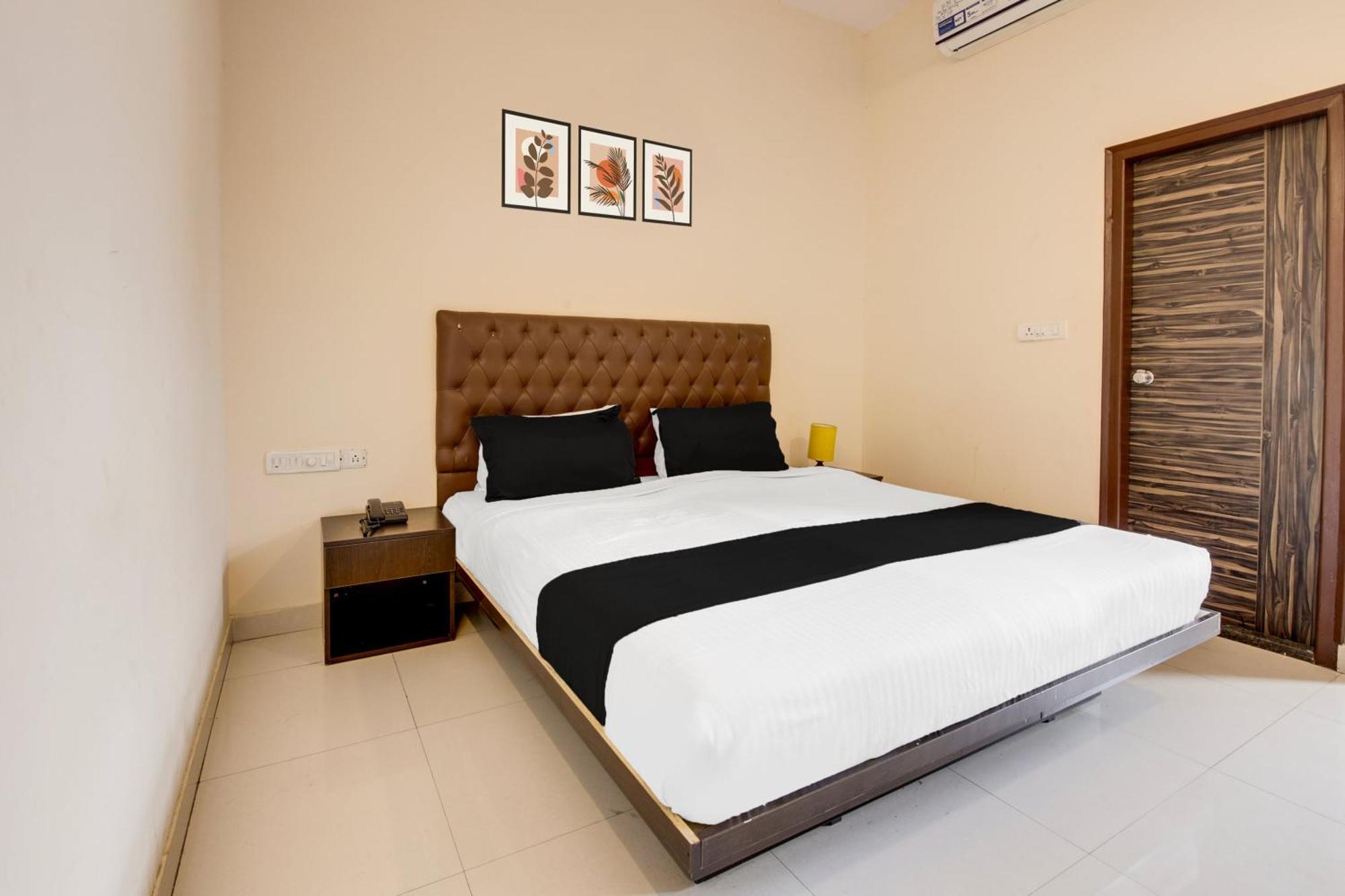 Super Townhouse Hbr Layout Bangalore Exterior photo