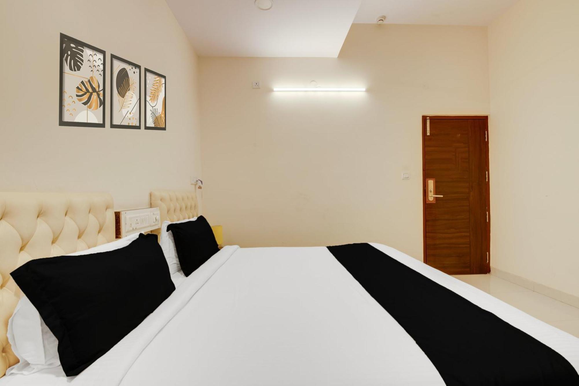 Super Townhouse Hbr Layout Bangalore Exterior photo