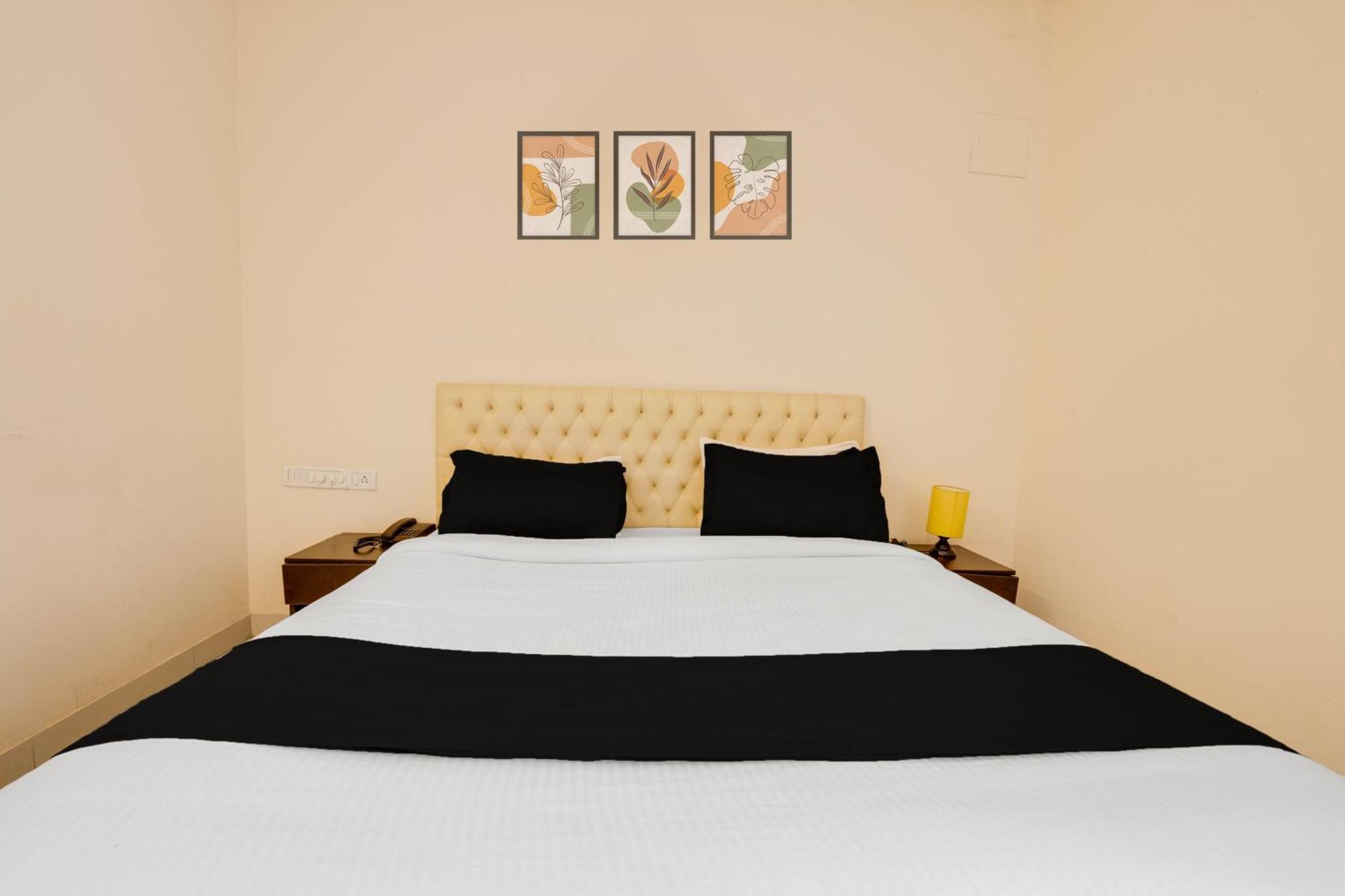 Super Townhouse Hbr Layout Bangalore Exterior photo